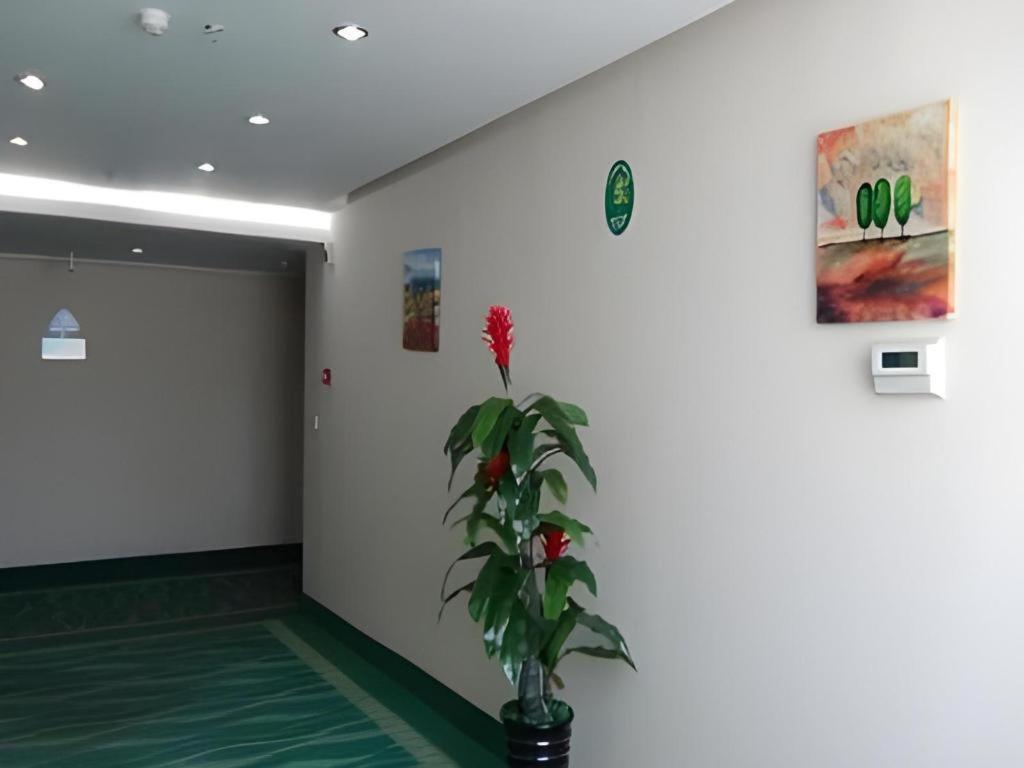 Greentree Inn Tianjin Wuqing Distric Bohai Market Екстер'єр фото