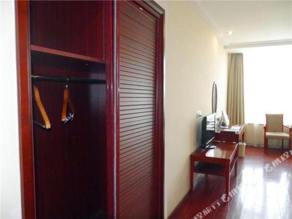 Greentree Inn Tianjin Wuqing Distric Bohai Market Екстер'єр фото
