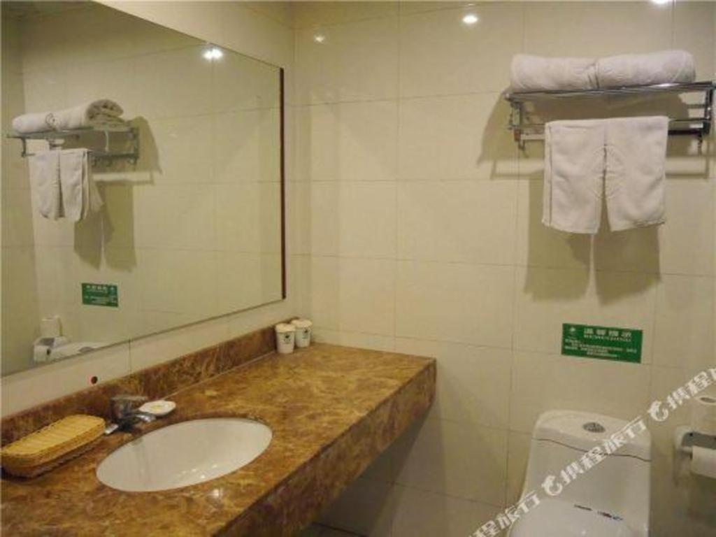 Greentree Inn Tianjin Wuqing Distric Bohai Market Екстер'єр фото